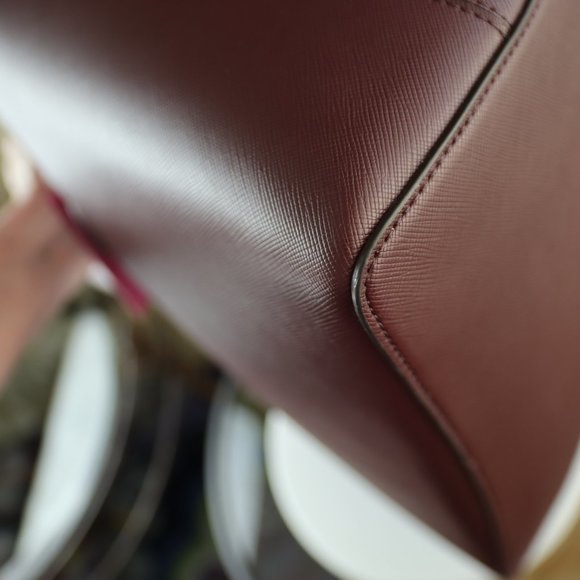 NWT Kate Spade Cherrywood Tote/Shoulder Bag & Glitter Trim - Picture 11 of 17